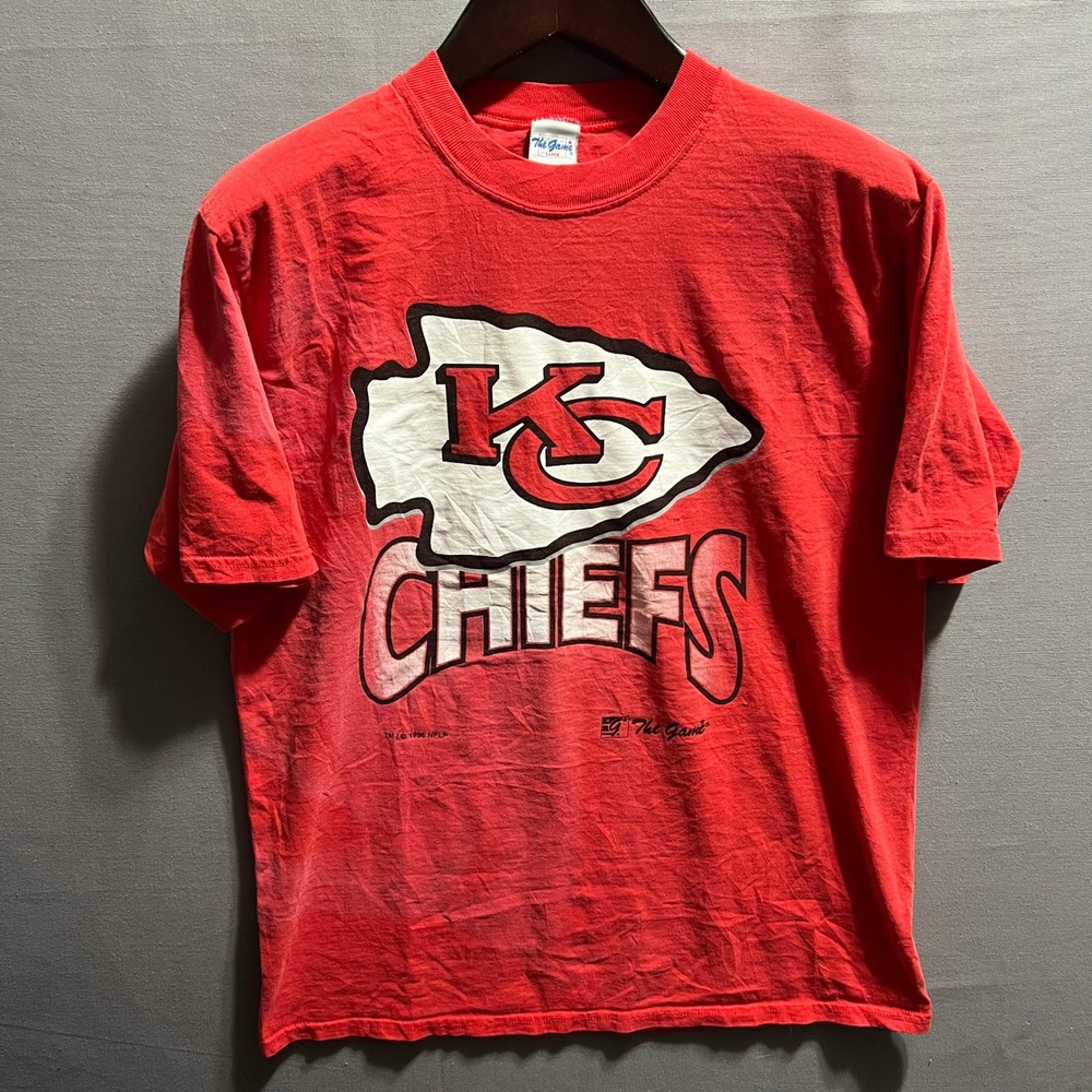 Vintage 1996 Kansas City Chiefs T-Shirt Red The Game Large Distressed NFL KC